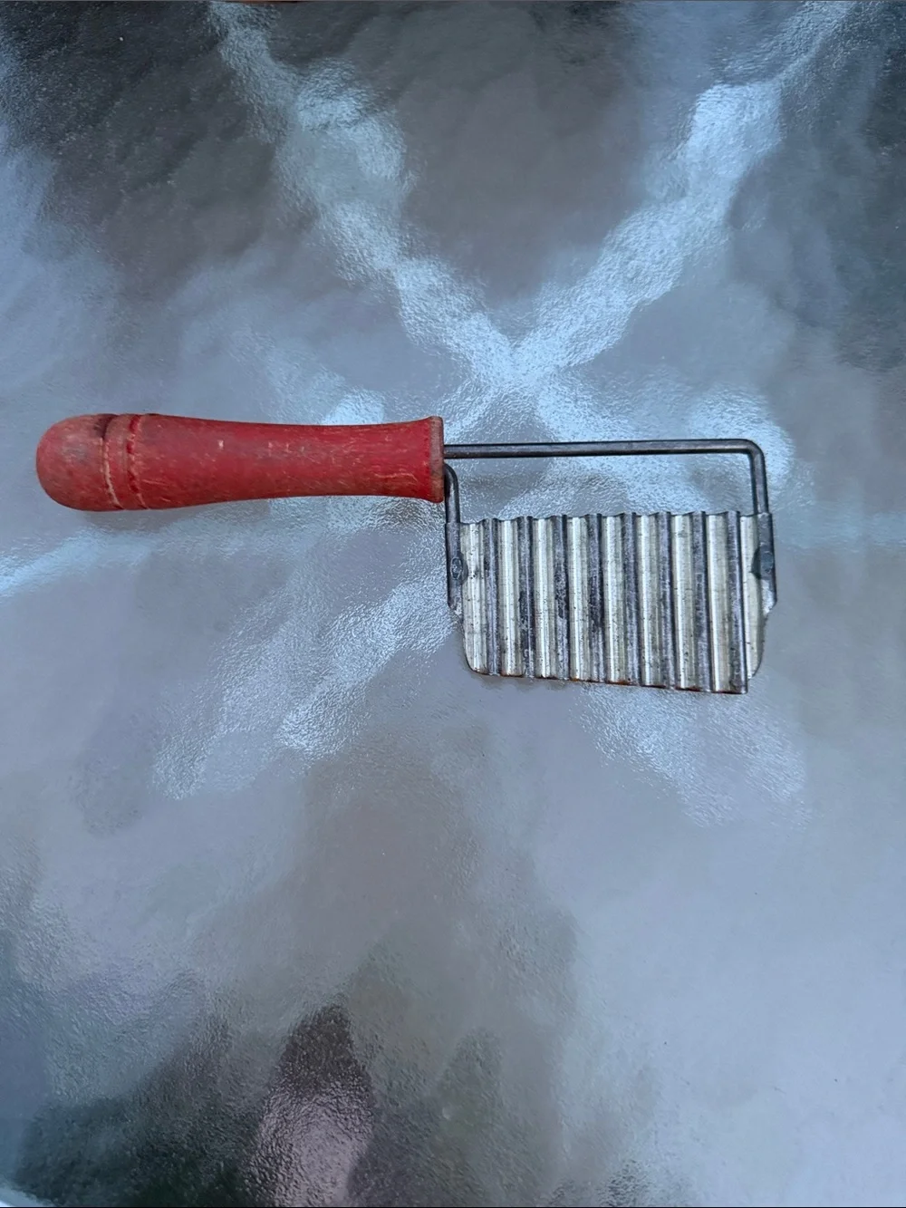 Vintage Crinkle Cutter with Red Handle